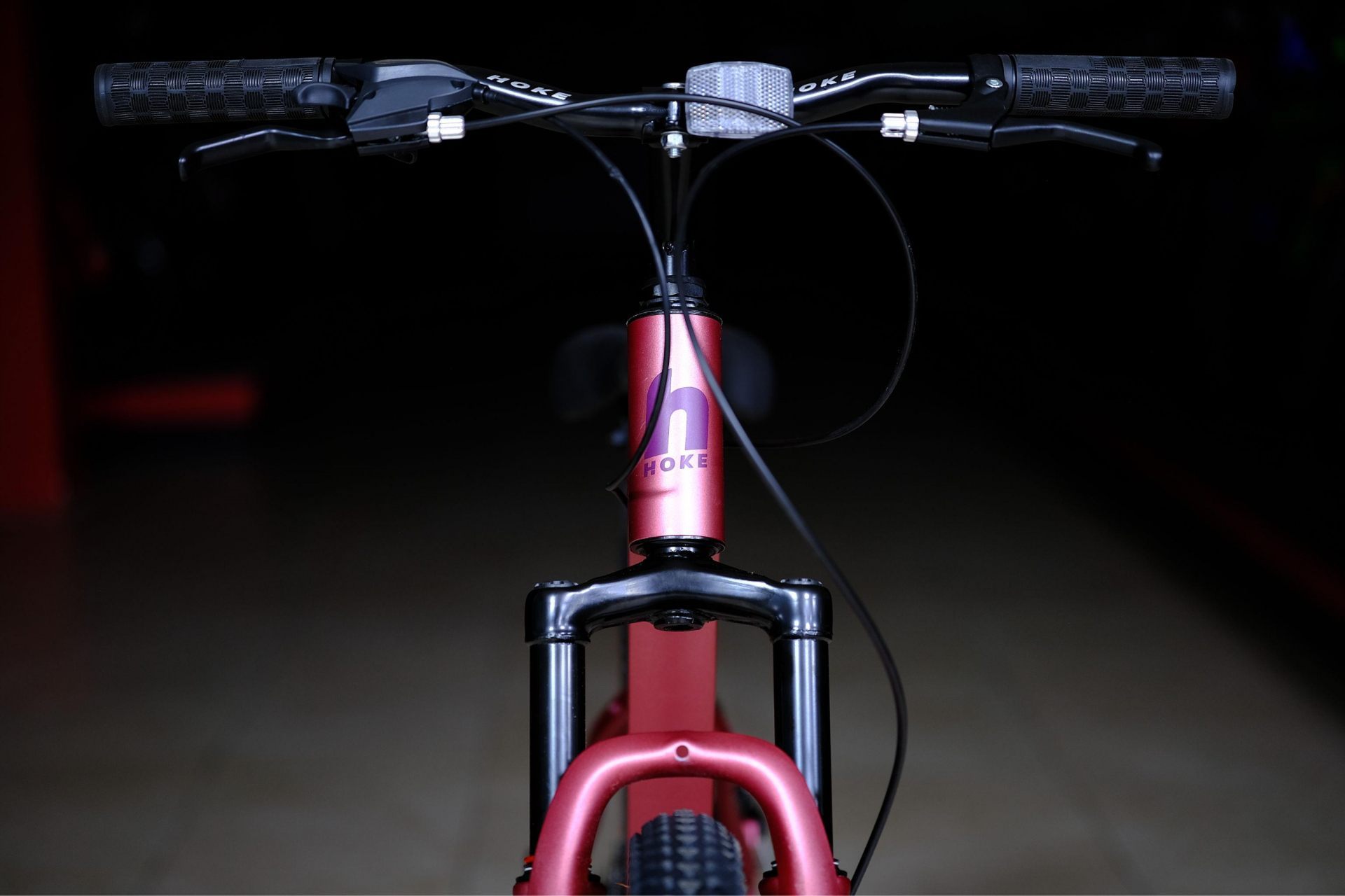 Амортизационная пружинная вилка HOKE ONE WAY 24 матовый розовый-фиолетовый